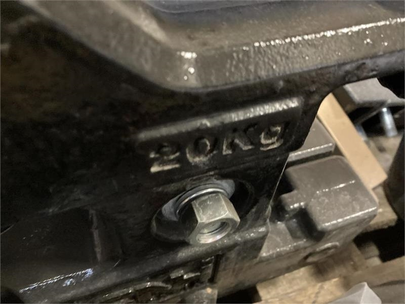 New Holland Boomer til 35-40-50-55 - Kontra teg: slika 5 New Holland Boomer til 35-40-50-55 - Kontra teg: slika 5