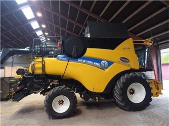 New Holland CR9.80 - Kombinovani kombajn: slika 1 New Holland CR9.80 - Kombinovani kombajn: slika 1