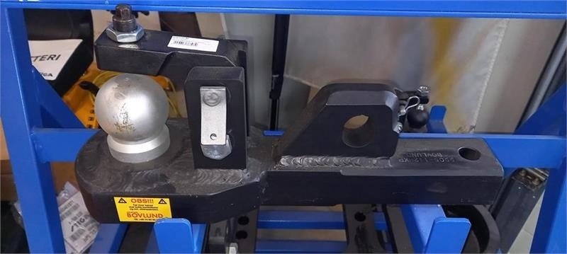 New Holland Kugletræk Til T6-7-8. - Brza spojnica za Traktor: slika 1 New Holland Kugletræk Til T6-7-8. - Brza spojnica za Traktor: slika 1