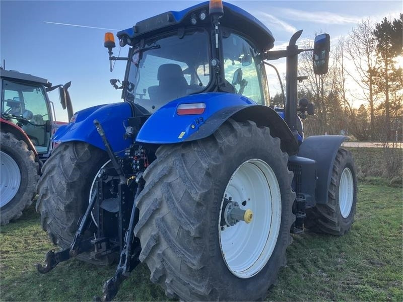 New Holland T7.270 AUTO COMMAND - Traktor: slika 3 New Holland T7.270 AUTO COMMAND - Traktor: slika 3