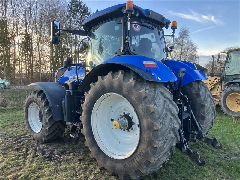 New Holland T7.270 AUTO COMMAND - Traktor: slika 4 New Holland T7.270 AUTO COMMAND - Traktor: slika 4