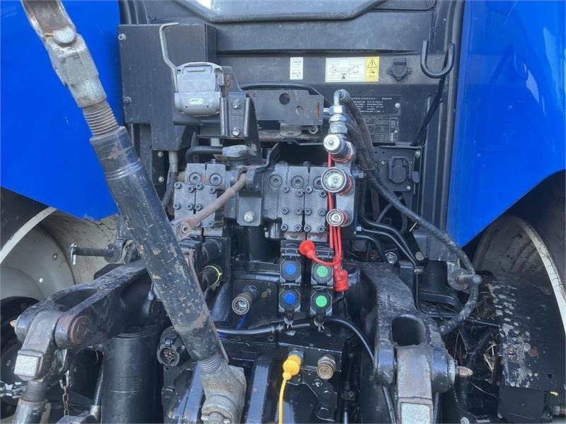 New Holland T7.270 AUTO COMMAND - Traktor: slika 5 New Holland T7.270 AUTO COMMAND - Traktor: slika 5