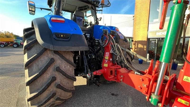 New Holland T7.315 HD AutoComand  - Traktor: slika 4 New Holland T7.315 HD AutoComand  - Traktor: slika 4