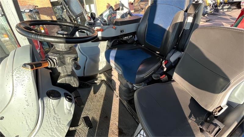 New Holland T7.315 HD AutoComand  - Traktor: slika 5 New Holland T7.315 HD AutoComand  - Traktor: slika 5