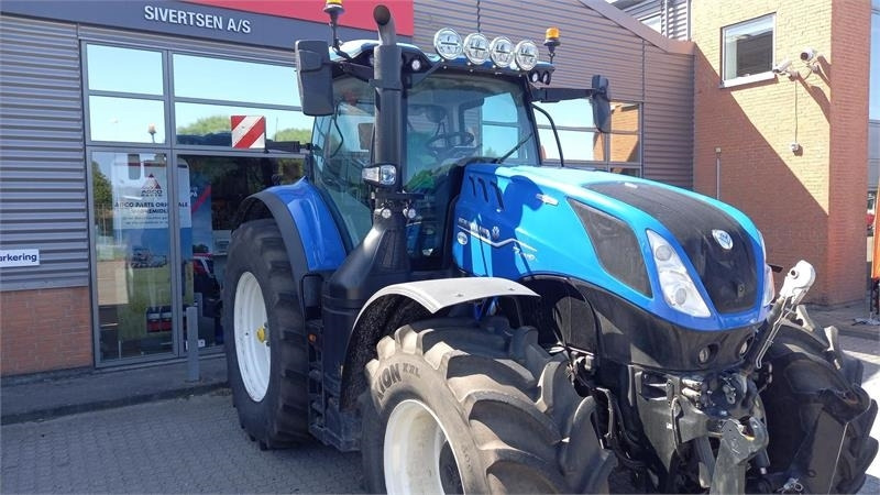 New Holland T7.315 HD - Traktor: slika 2 New Holland T7.315 HD - Traktor: slika 2