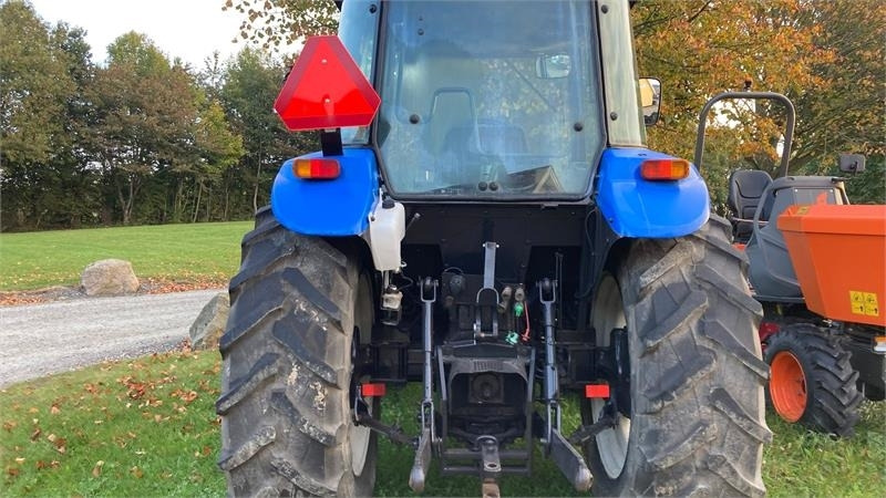 New Holland TD90D - Traktor: slika 3 New Holland TD90D - Traktor: slika 3