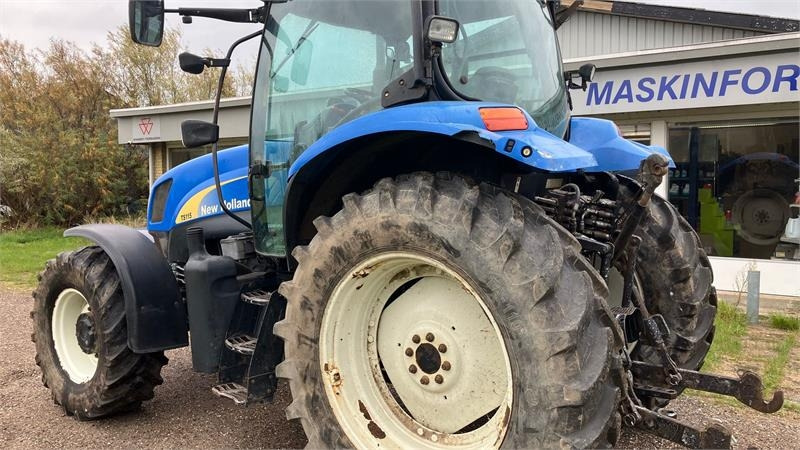 New Holland TS 115 A - Traktor: slika 3 New Holland TS 115 A - Traktor: slika 3