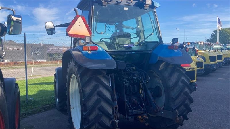New Holland TS115  - Traktor: slika 3 New Holland TS115  - Traktor: slika 3