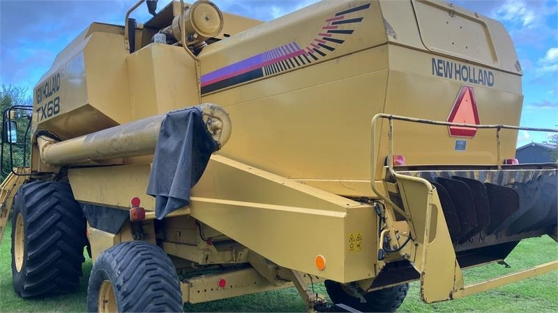 New Holland TX68 - Kombinovani kombajn: slika 3 New Holland TX68 - Kombinovani kombajn: slika 3