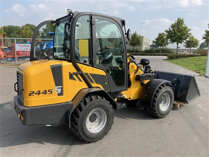 Schäffer 2445S Kabine - Zglobni utovarivač: slika 5 Schäffer 2445S Kabine - Zglobni utovarivač: slika 5