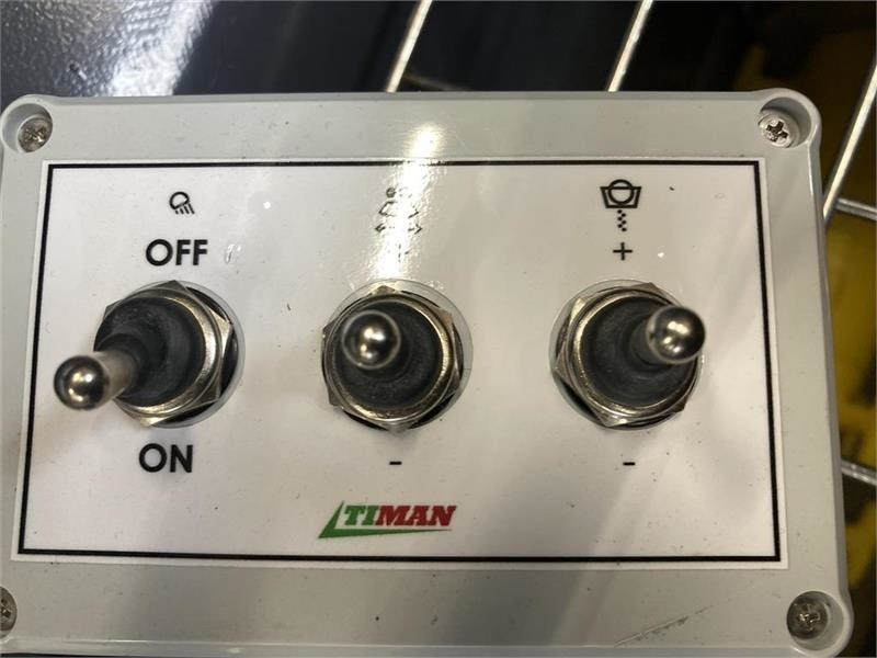 Timan CS-200 Combi spreder til traktor 300 liter - Rasipač peska/ Soli za Korisno/ Posebno vozilo: slika 5 Timan CS-200 Combi spreder til traktor 300 liter - Rasipač peska/ Soli za Korisno/ Posebno vozilo: slika 5