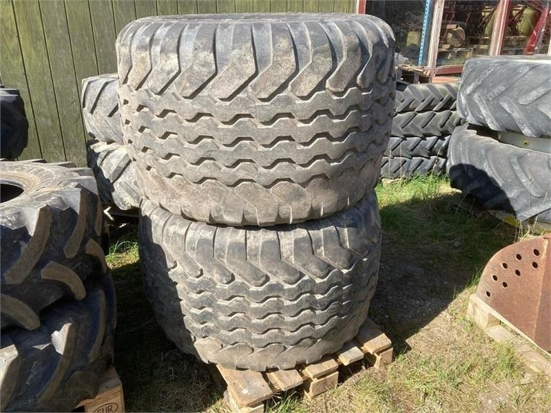 Vredestein Flotation + 700/45x22,5 - Guma za Korisno/ Posebno vozilo: slika 1 Vredestein Flotation + 700/45x22,5 - Guma za Korisno/ Posebno vozilo: slika 1