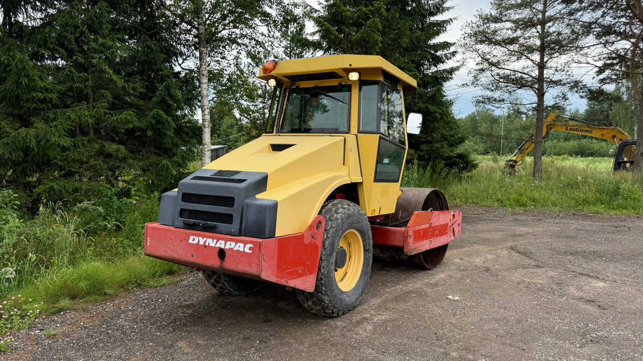 Dynapac CA152D - Kompaktor: slika 4 Dynapac CA152D - Kompaktor: slika 4