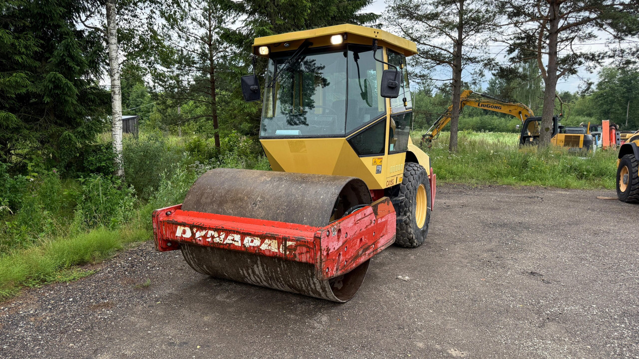 Dynapac CA152D - Kompaktor: slika 1 Dynapac CA152D - Kompaktor: slika 1