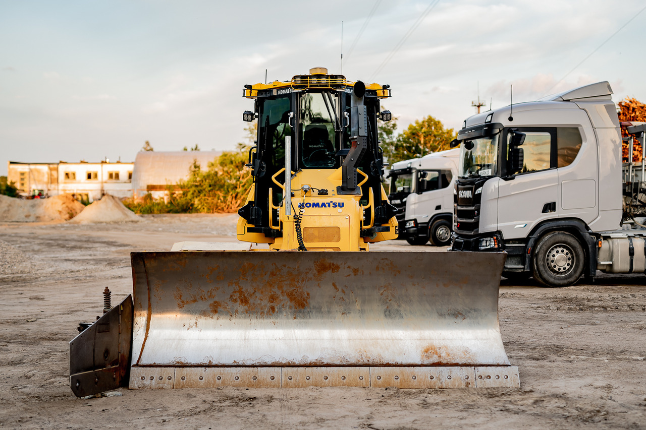 KOMATSU D51PX - Buldožer: slika 2 KOMATSU D51PX - Buldožer: slika 2