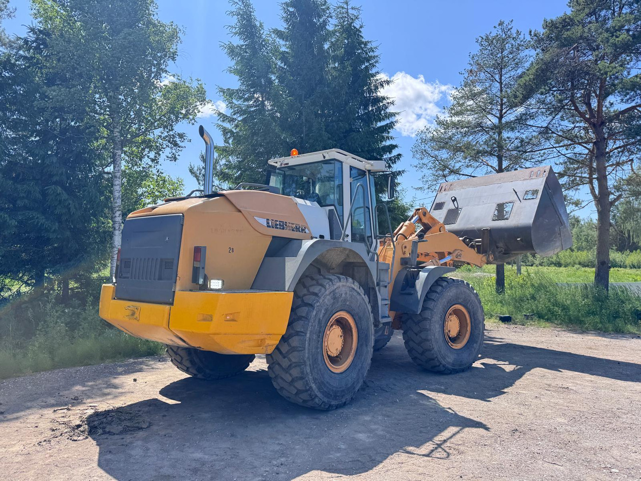 Liebherr L544 - Utovarivač točkaš: slika 4 Liebherr L544 - Utovarivač točkaš: slika 4