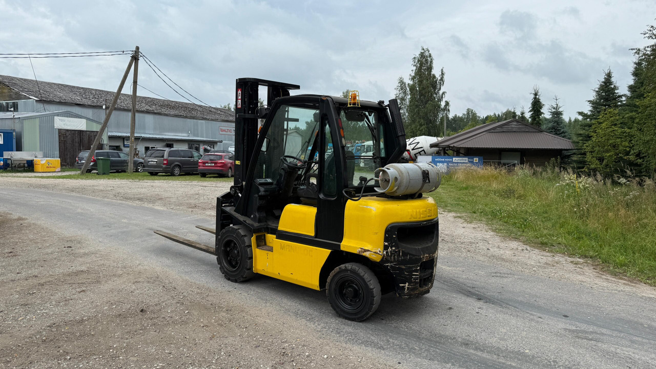 Nissan DX30 - Dizel viljuškar: slika 3 Nissan DX30 - Dizel viljuškar: slika 3