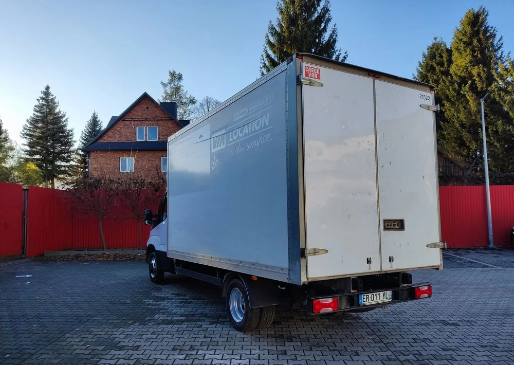 Iveco DAILY 35C13 Kurierka - Dostavno vozilo sa zatvorenim sandukom: slika 4 Iveco DAILY 35C13 Kurierka - Dostavno vozilo sa zatvorenim sandukom: slika 4