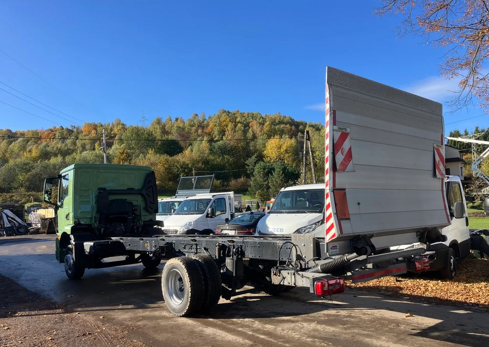 MAN MAN TGM 12.290 euro  6 ramo do zabudowy - Kamion sa golom šasijom i zatvorenom kabinom: slika 4 MAN MAN TGM 12.290 euro  6 ramo do zabudowy - Kamion sa golom šasijom i zatvorenom kabinom: slika 4