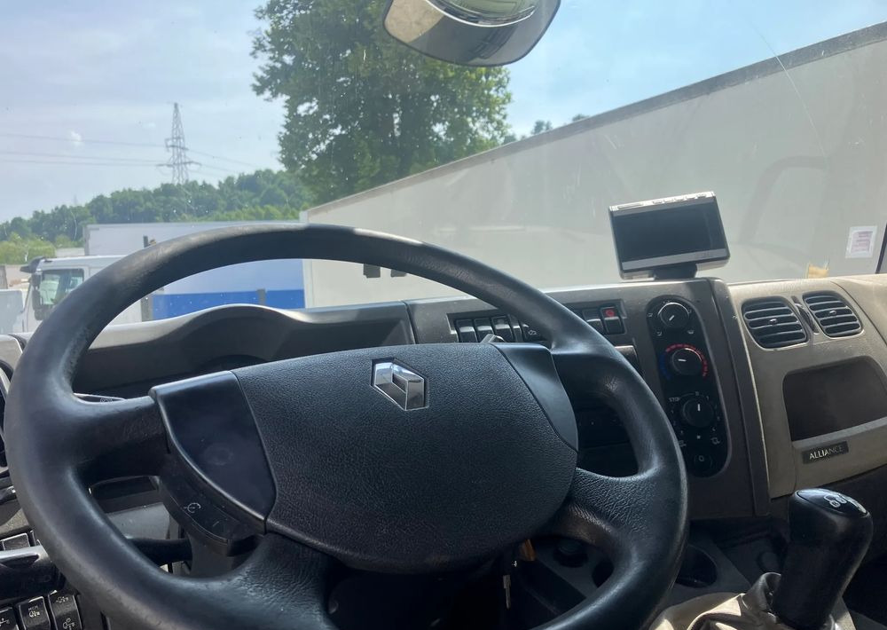Renault RENAULT Midlum 220 DXI euro5 14 dmc Rama do zabudowy - Kamion sa golom šasijom i zatvorenom kabinom: slika 2 Renault RENAULT Midlum 220 DXI euro5 14 dmc Rama do zabudowy - Kamion sa golom šasijom i zatvorenom kabinom: slika 2