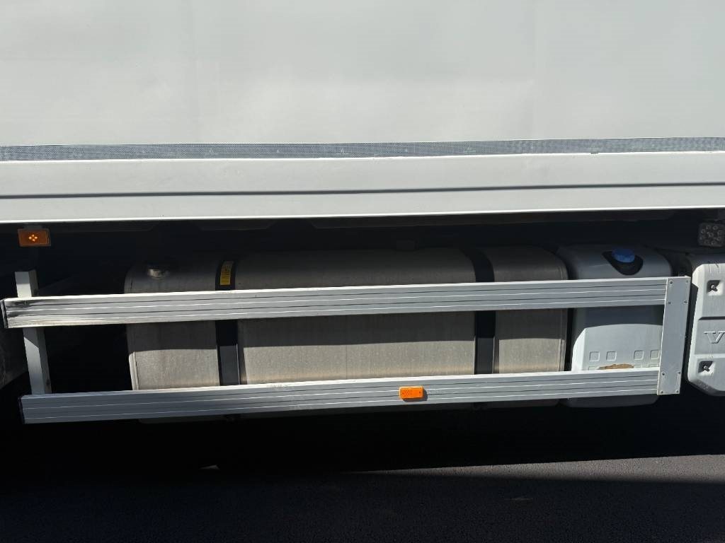 Volvo FH 540 6x2 - Kamion sa zatvorenim sandukom: slika 3 Volvo FH 540 6x2 - Kamion sa zatvorenim sandukom: slika 3