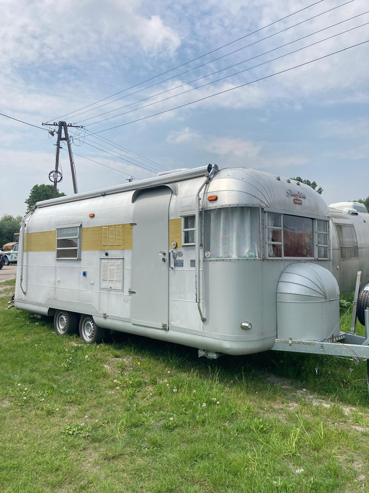 1968 Airstream Silver Streak 1968 Airstream Silver Streak – Fully Rebuilt Vintage Travel Trailer - Kamp prikolica: slika 1 1968 Airstream Silver Streak 1968 Airstream Silver Streak – Fully Rebuilt Vintage Travel Trailer - Kamp prikolica: slika 1
