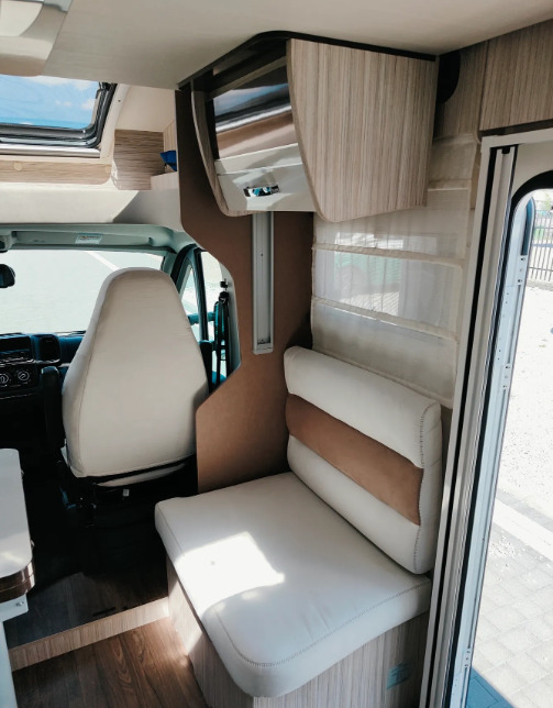 Elnagh Elnagh T-Loft 532 WINTER Alarm Solar Camera Air Conditioning Truma Diesel E FV23% Awning Remis Retrofitted Elnagh Elnagh T-Loft 532 WINTER Alarm Solar Camera Air Conditioning Truma Diesel E FV23% Awning Remis Retrofitted: slika 11