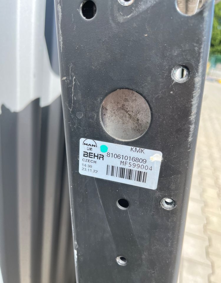Chłodnica wody MAN TG3 TGX nowy model - Sistem za hlađenje za Kamion: slika 3 Chłodnica wody MAN TG3 TGX nowy model - Sistem za hlađenje za Kamion: slika 3