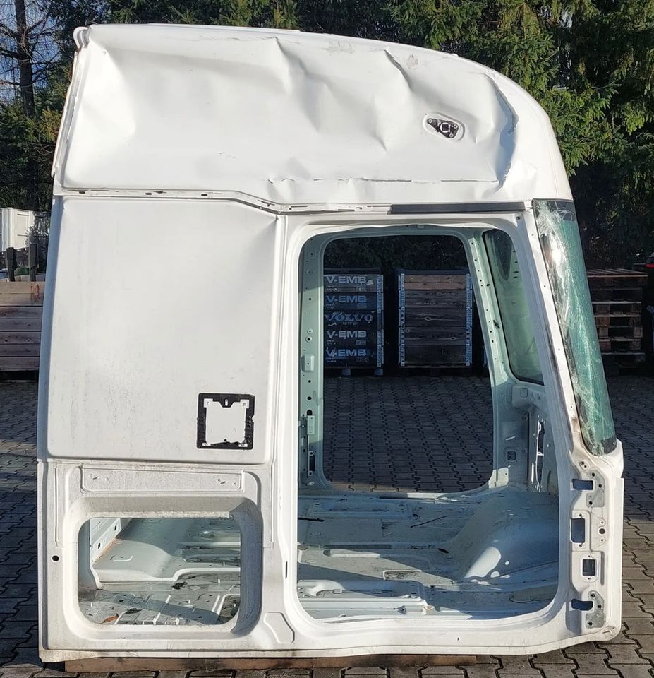 KABINA RENAULT GAMA T WYSOKA 2023R - Kabina za Kamion: slika 3 KABINA RENAULT GAMA T WYSOKA 2023R - Kabina za Kamion: slika 3