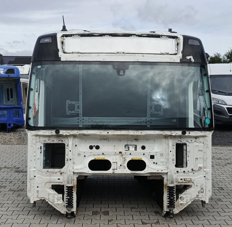 KABINA VOLVO FH4 - Kabina za Kamion: slika 1 KABINA VOLVO FH4 - Kabina za Kamion: slika 1