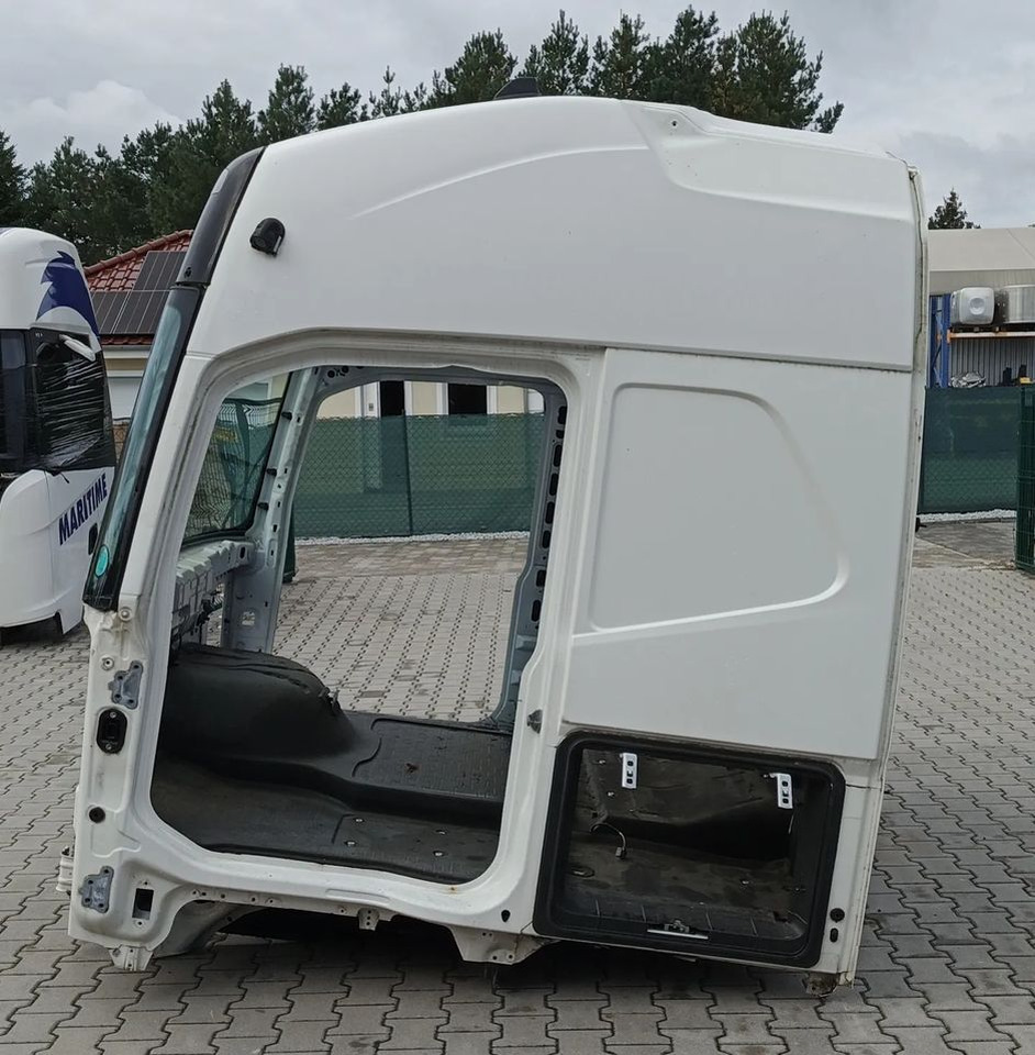 KABINA VOLVO FH4 - Kabina za Kamion: slika 3 KABINA VOLVO FH4 - Kabina za Kamion: slika 3