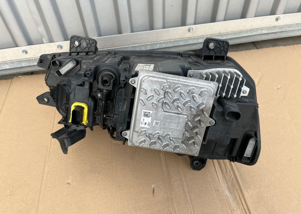 Lamp LED DAF XG XG+ XF prawa reflektor oryginał - Svetla/ Osvetljenje za Kamion: slika 2 Lamp LED DAF XG XG+ XF prawa reflektor oryginał - Svetla/ Osvetljenje za Kamion: slika 2