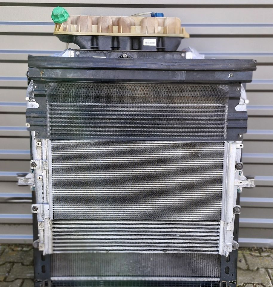 MAN TG3 TGX CHŁODNICA KOMPLET CHŁODNIC - Sistem za hlađenje: slika 2 MAN TG3 TGX CHŁODNICA KOMPLET CHŁODNIC - Sistem za hlađenje: slika 2