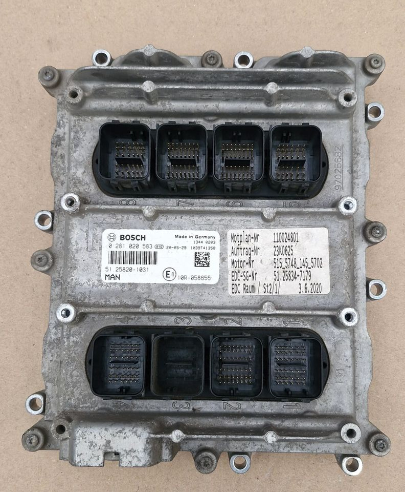 MAN TG3 TGX TGS KOMPUTER ECU STEROWNIK SILNIKA 81.25834-7179 - Motor za Kamion: slika 1 MAN TG3 TGX TGS KOMPUTER ECU STEROWNIK SILNIKA 81.25834-7179 - Motor za Kamion: slika 1