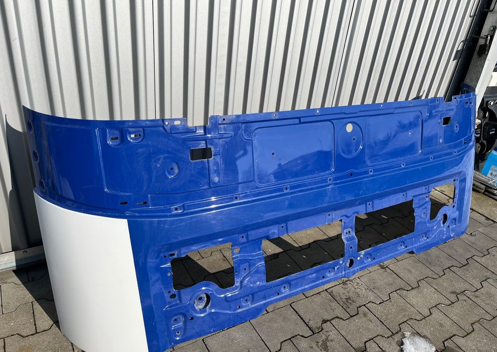 Maska Volvo FH4 euro 6 atrapa FH 4 - Hauba za Kamion: slika 1 Maska Volvo FH4 euro 6 atrapa FH 4 - Hauba za Kamion: slika 1