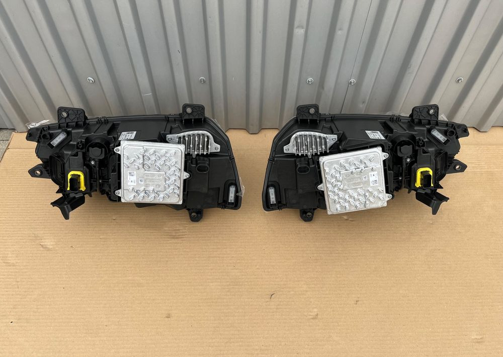 NOWE lampy LED DAF XG XG+ XF reflektor oryginał lampa NOWA - Svetla/ Osvetljenje za Kamion: slika 4 NOWE lampy LED DAF XG XG+ XF reflektor oryginał lampa NOWA - Svetla/ Osvetljenje za Kamion: slika 4