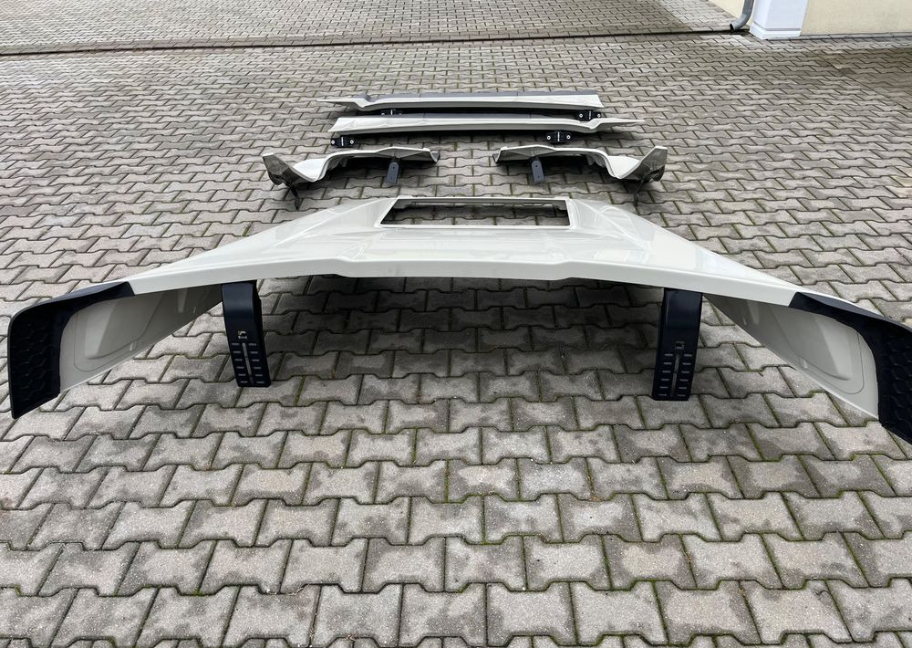 NOWY komplet spoilerów MAN TGX TG3 lift GM owiewki spoilery z gumami - Karoserija i eksterijer za Kamion: slika 4 NOWY komplet spoilerów MAN TGX TG3 lift GM owiewki spoilery z gumami - Karoserija i eksterijer za Kamion: slika 4