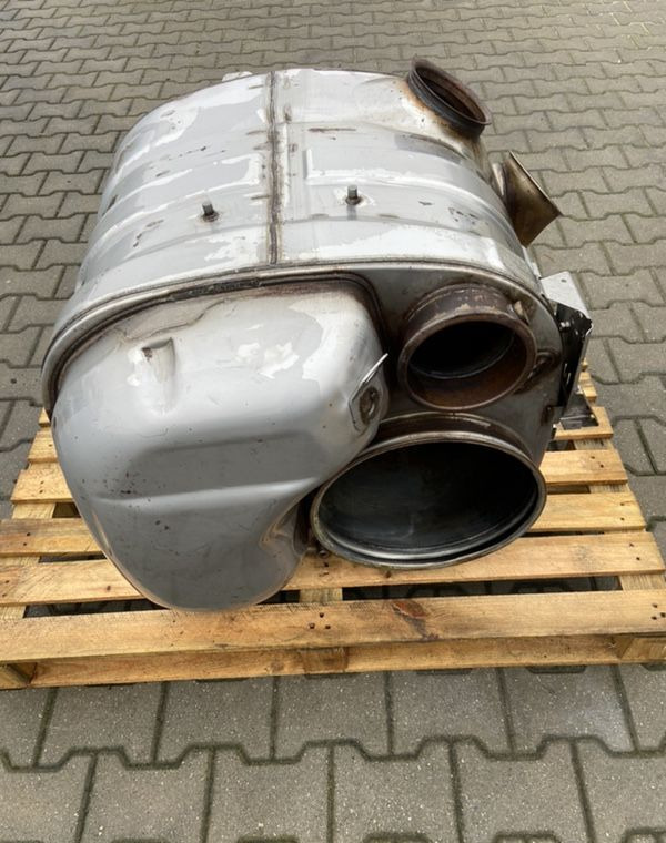 Obudowa katalizatora Volvo FH 4 katalizator puszka - Katalizator za Kamion: slika 1 Obudowa katalizatora Volvo FH 4 katalizator puszka - Katalizator za Kamion: slika 1
