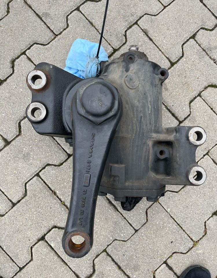 Przekładnia kierownicza Scania R S maglownica kolumna NGS NGR - Upravljački sistem za Kamion: slika 1 Przekładnia kierownicza Scania R S maglownica kolumna NGS NGR - Upravljački sistem za Kamion: slika 1