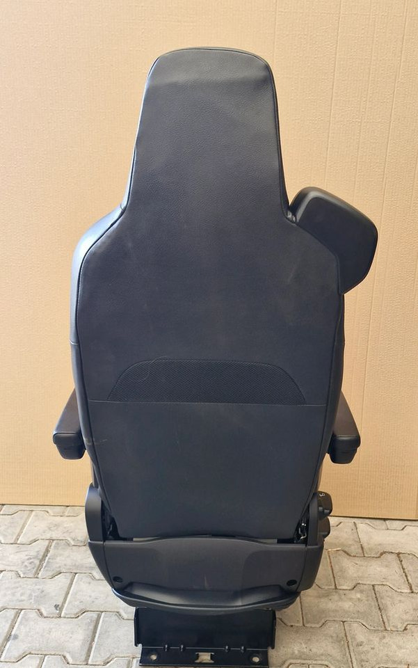 SCANIA R S FOTEL PASAŻERA - Sedište: slika 2 SCANIA R S FOTEL PASAŻERA - Sedište: slika 2