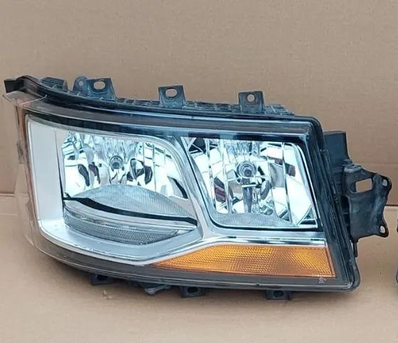 SCANIA R S P G LAMPA PRZEDNIA PRAWA - Svetla/ Osvetljenje za Kamion: slika 1 SCANIA R S P G LAMPA PRZEDNIA PRAWA - Svetla/ Osvetljenje za Kamion: slika 1