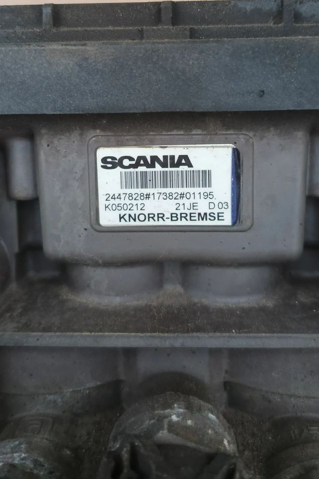 SCANIA R S ZAWÓR MODULATOR EBS 2447828 K050212 - Kočioni ventil za Kamion: slika 2 SCANIA R S ZAWÓR MODULATOR EBS 2447828 K050212 - Kočioni ventil za Kamion: slika 2