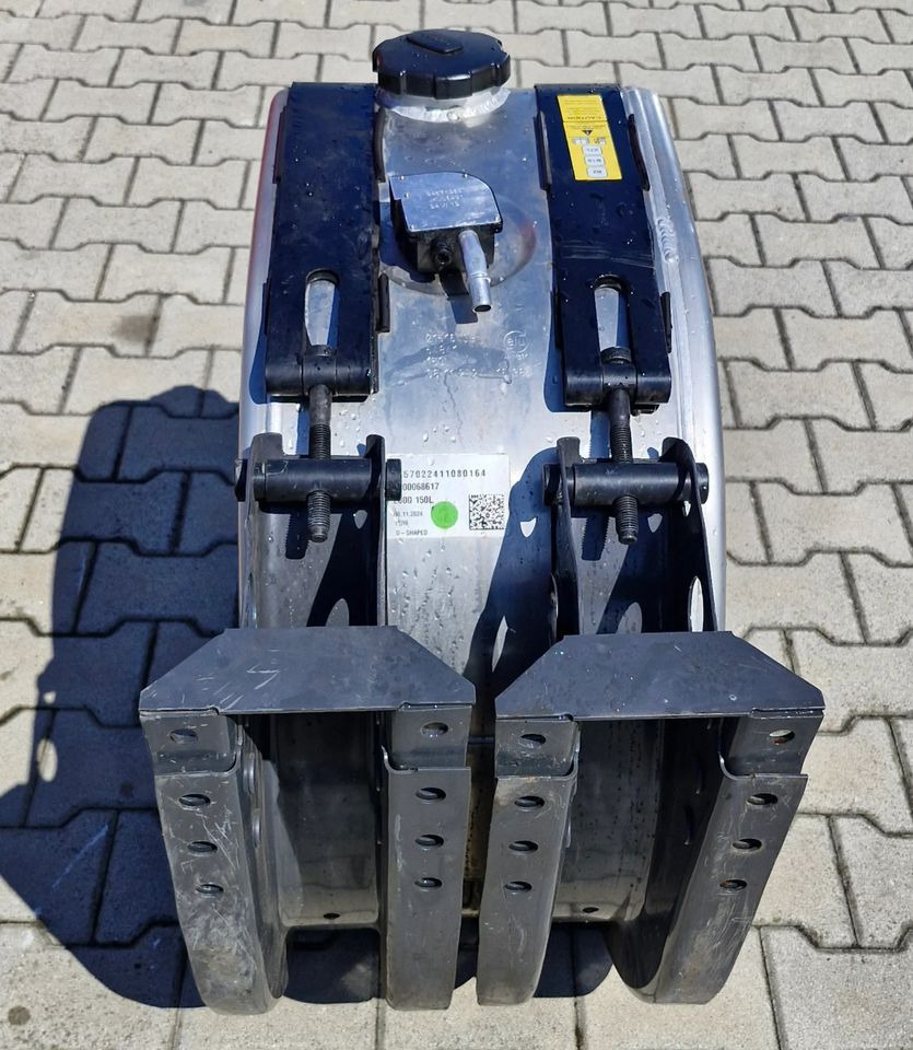 VOLVO FH4 RENAULT GAMA T ZBIORNIK PALIWA 150L NOWY - Rezervoar za skladištenje: slika 4 VOLVO FH4 RENAULT GAMA T ZBIORNIK PALIWA 150L NOWY - Rezervoar za skladištenje: slika 4