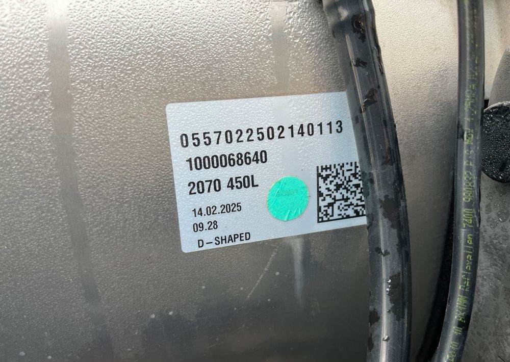 Zbiornik paliwa Volvo FH Renault 450 litrów bak jak nowy - Obrada goriva/ Dostava goriva za Kamion: slika 5 Zbiornik paliwa Volvo FH Renault 450 litrów bak jak nowy - Obrada goriva/ Dostava goriva za Kamion: slika 5