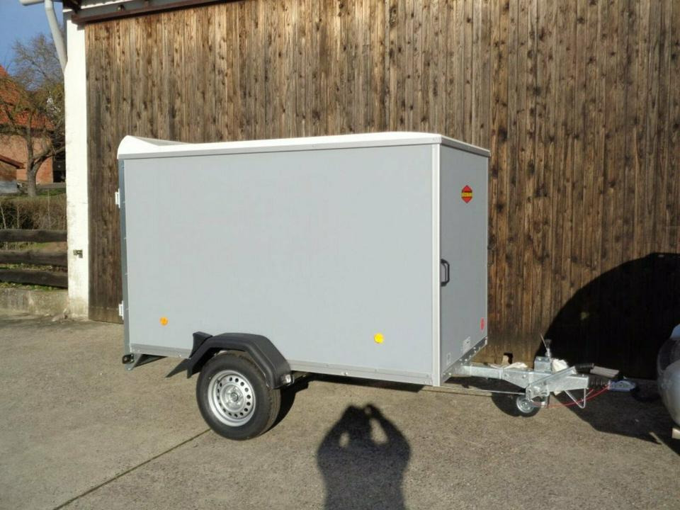 Böckmann KT 2513/135 PKW-Anhänger Koffer 1,35to. 100 km/h - Prikolica za automobil: slika 1 Böckmann KT 2513/135 PKW-Anhänger Koffer 1,35to. 100 km/h - Prikolica za automobil: slika 1