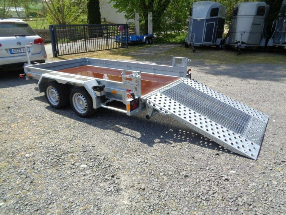 Böckmann PKW-Anhänger Baumaschinentransporter, 3,5 to. 100 km/h - Prikolica za prevoz radnih mašina: slika 5 Böckmann PKW-Anhänger Baumaschinentransporter, 3,5 to. 100 km/h - Prikolica za prevoz radnih mašina: slika 5