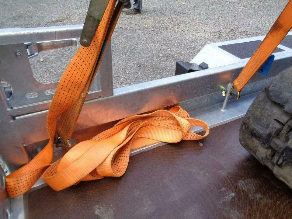 Böckmann, PKW-Anhänger, Baumaschinentransporter, 3,5 to. 100 km/h - Prikolica za prevoz radnih mašina: slika 5 Böckmann, PKW-Anhänger, Baumaschinentransporter, 3,5 to. 100 km/h - Prikolica za prevoz radnih mašina: slika 5