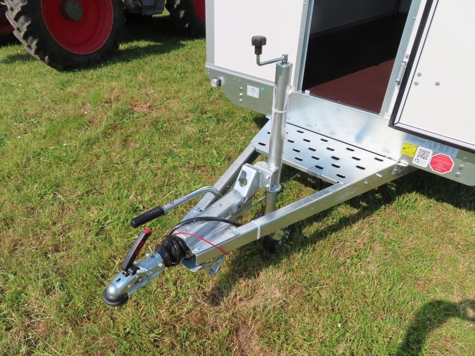 Böckmann PKW-Anhänger Kofferanhänger KH 4121/27 F 2,7t Tür - Prikolica sa zatvorenim sandukom: slika 4 Böckmann PKW-Anhänger Kofferanhänger KH 4121/27 F 2,7t Tür - Prikolica sa zatvorenim sandukom: slika 4