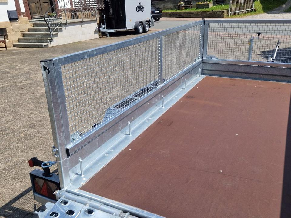 Böckmann PKW-Anhänger Maschinentransporter Gitteraufsatz 3,5t - Prikolica za prevoz radnih mašina: slika 4 Böckmann PKW-Anhänger Maschinentransporter Gitteraufsatz 3,5t - Prikolica za prevoz radnih mašina: slika 4