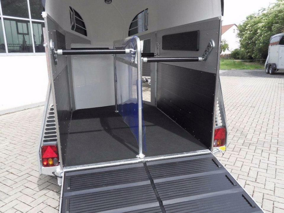 Prikolica za konje Böckmann Pferdeanhänger Champion R, Flügeltürkombi: slika 7 Prikolica za konje Böckmann Pferdeanhänger Champion R, Flügeltürkombi: slika 7